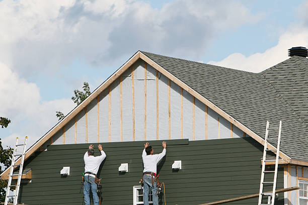 Professional Siding Repair technician working in Emporia, VA